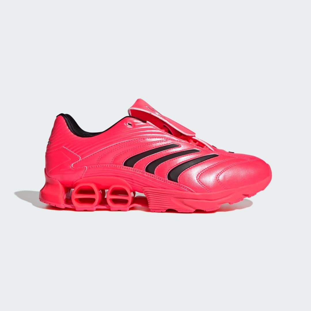 Buty Predator Megaride Mercedes